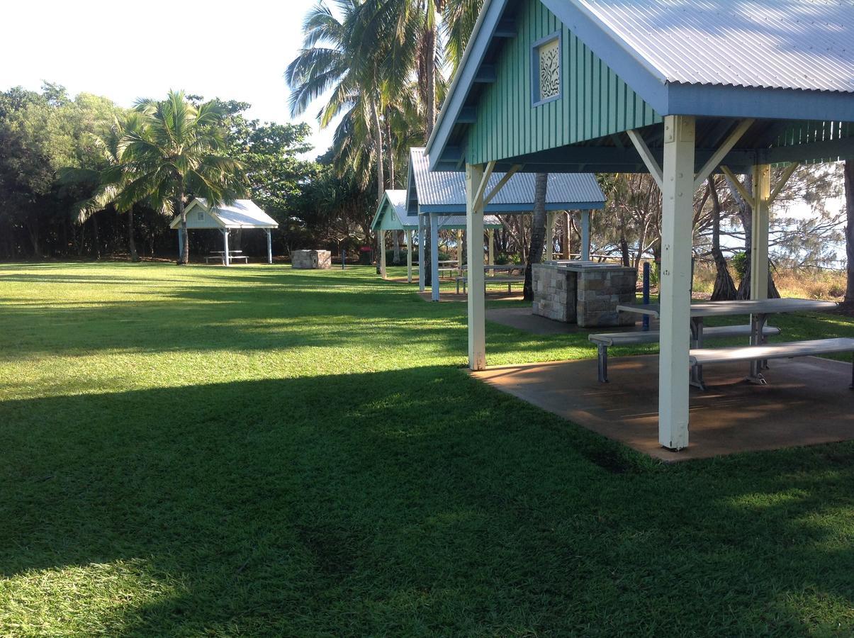Tannum Sands Hotel / Motel Exterior foto